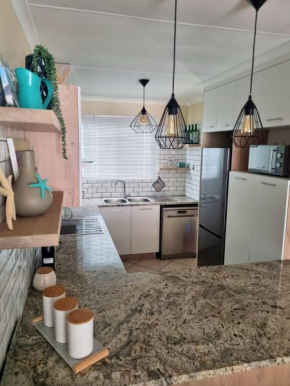 Salty Breeze Self Catering